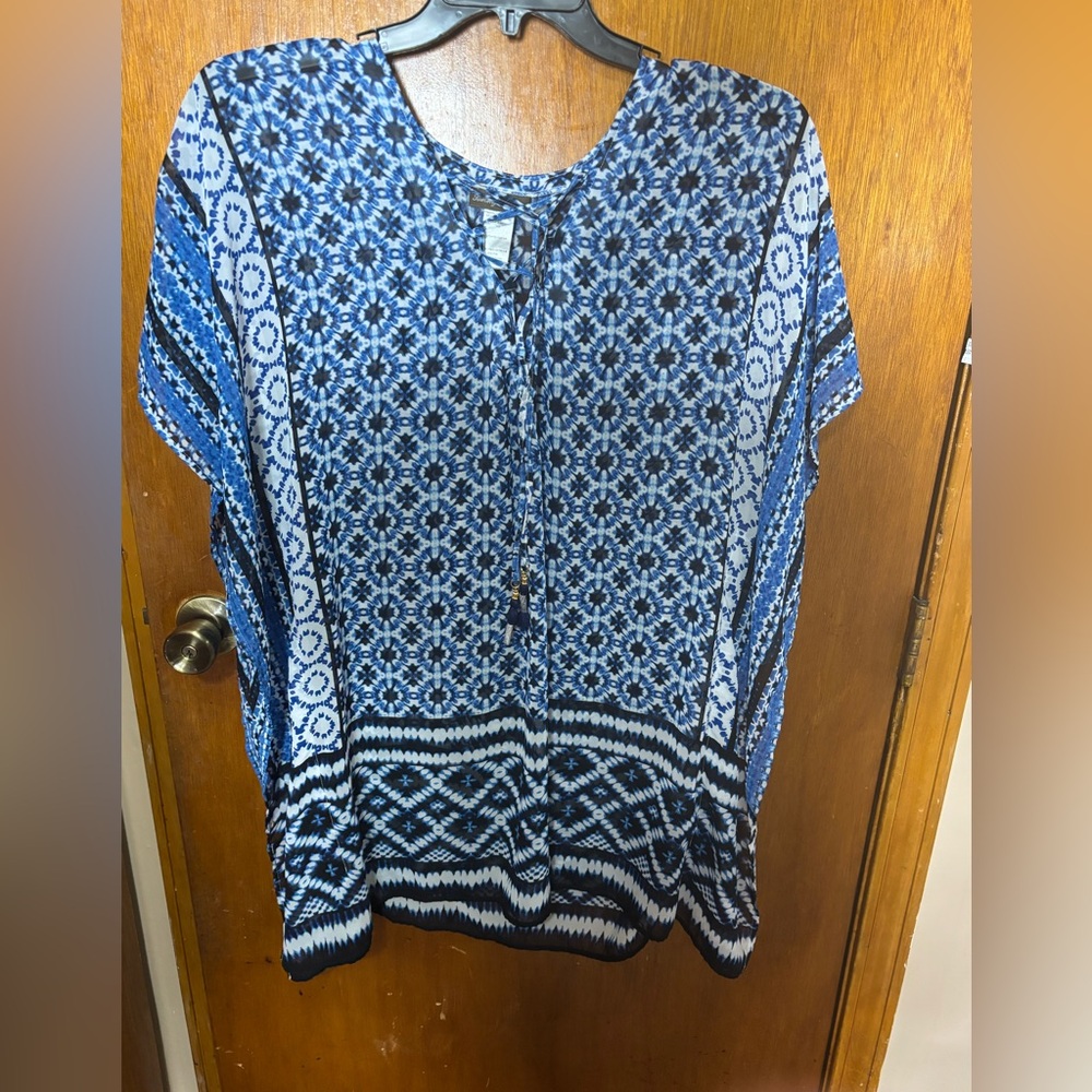 Woman’s Tommy bahama a frame blouse blues silk like medium oversized vacation